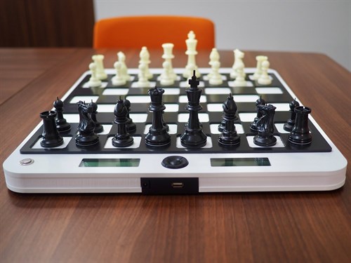 MÓWIĄCE SZACHY W ALTIX