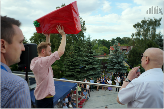 Wręczanie Prezentu 3