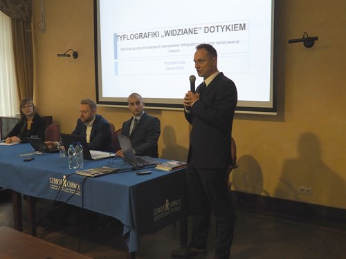 Tyflografika Krzysztof Kulik Konferencja naukowa Nowocześni niewidomi i słabowidzący w dostosowanym dla nich świecie